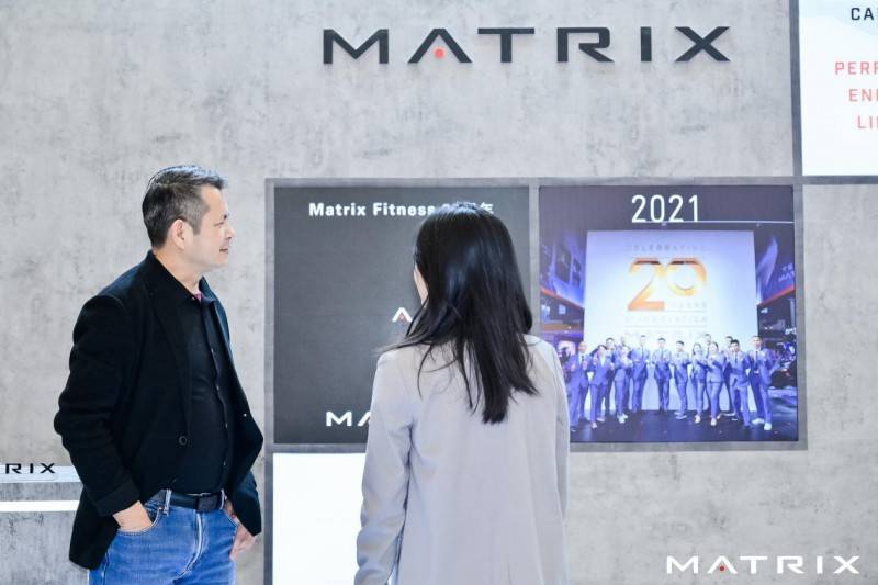 八戒体育2024上海邦际客栈展解散：Matrix商用健身用具再展健身器械魅力(图2)